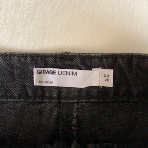 Denim Mom Shorts - Picture 3 of 3